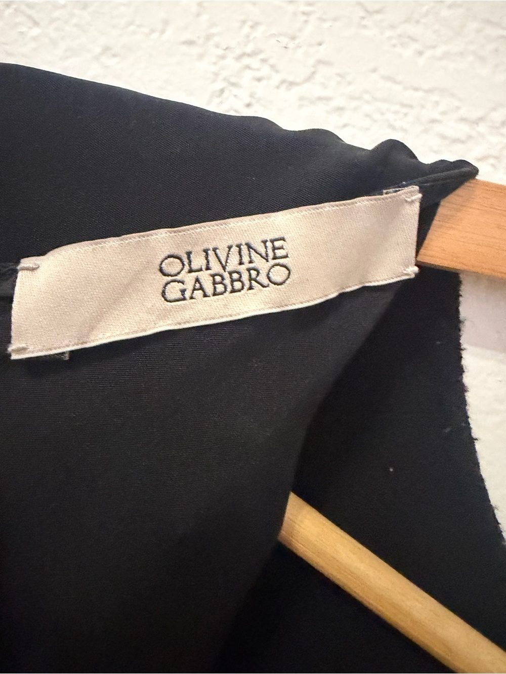 OLIVINE GABBRO Black Boatneck 3/4 Sleeve Top - Size M - Picture 4 of 11